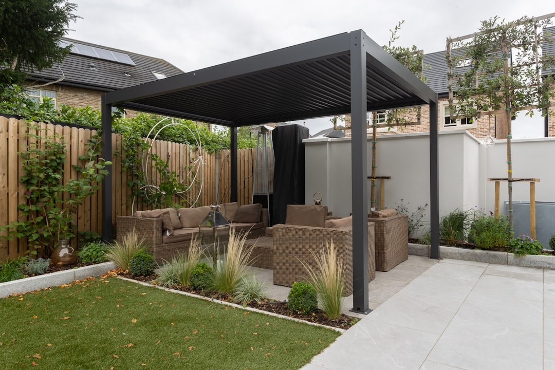 Complete Guide to Commercial Outdoor Sofa Sets — SOLAIREVA commercial outdoor furniture