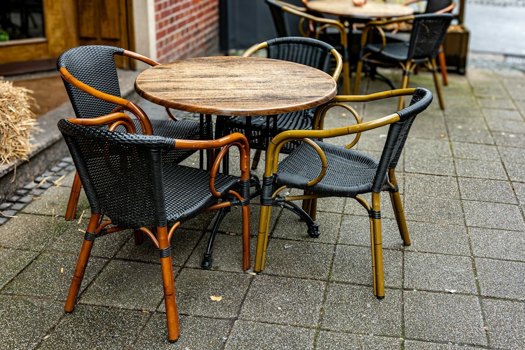 Commercial garden furniture in France imported from a China outdoor furniture factory