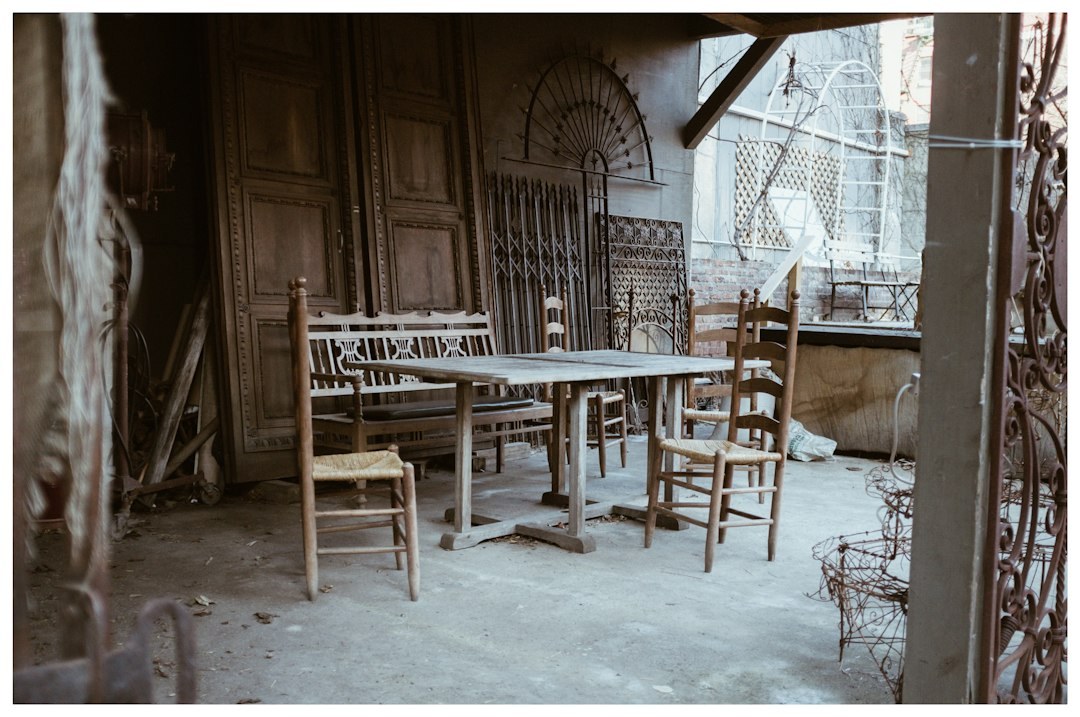 Rustic outdoor garden table and chairs for a UK hospitality or garden centre order