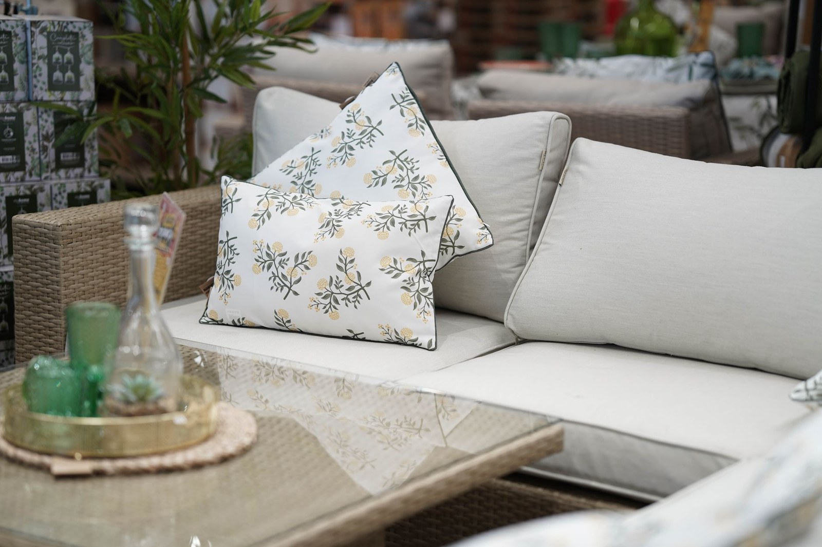 OEM Outdoor Furniture: Complete Process Guide 2026 — SOLAIREVA factory quality