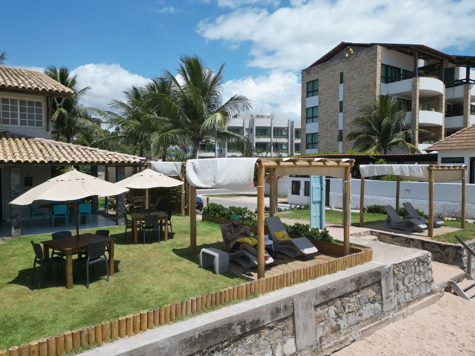 Resort pool furniture layout ideas