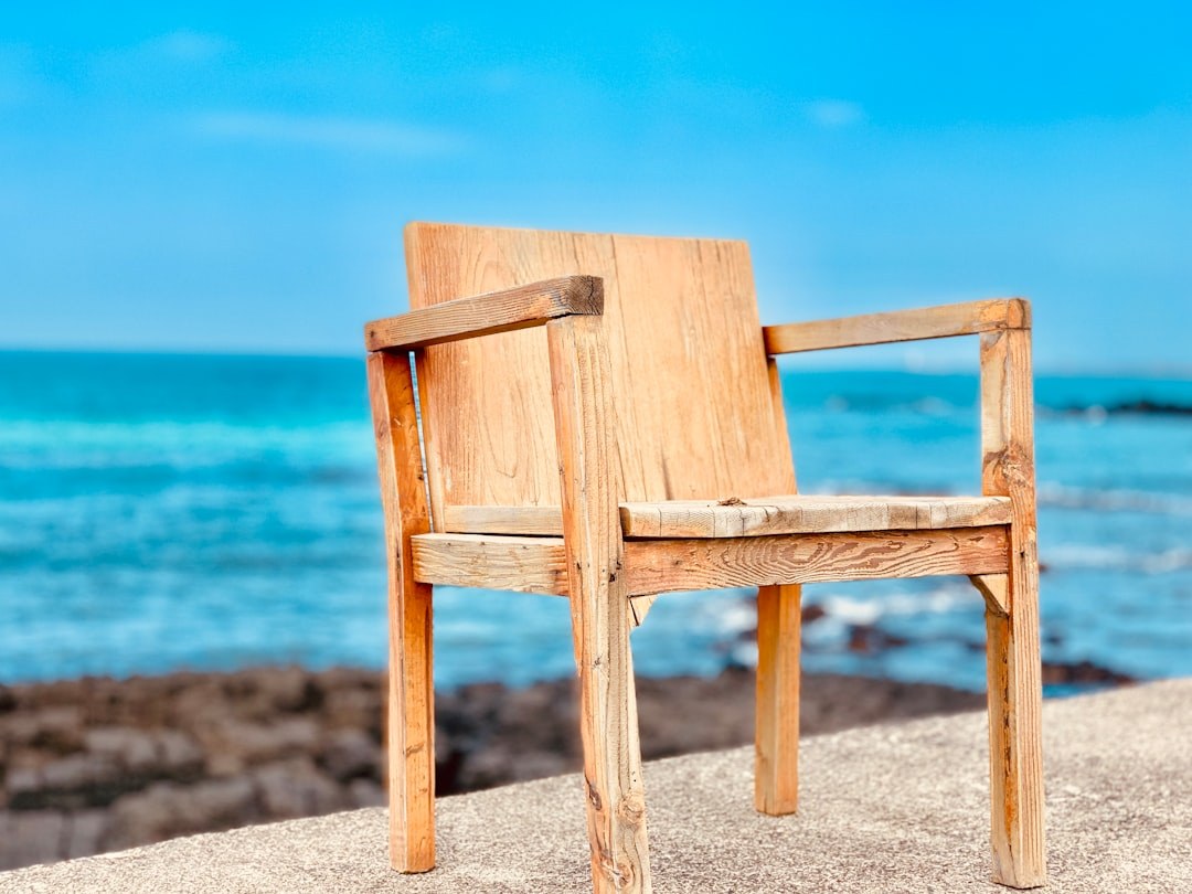 UV Resistant Outdoor Furniture Materials: Complete Comparison — SOLAIREVA factory quality