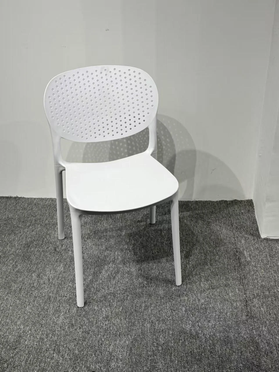 SV-F0081 Molded Plastic Dining Chair