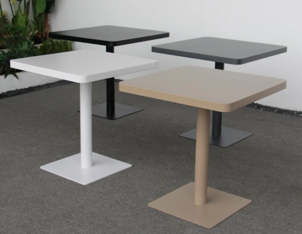 SV-F0216 طاولة طعام خارجية من فولاذ · سطح مربع