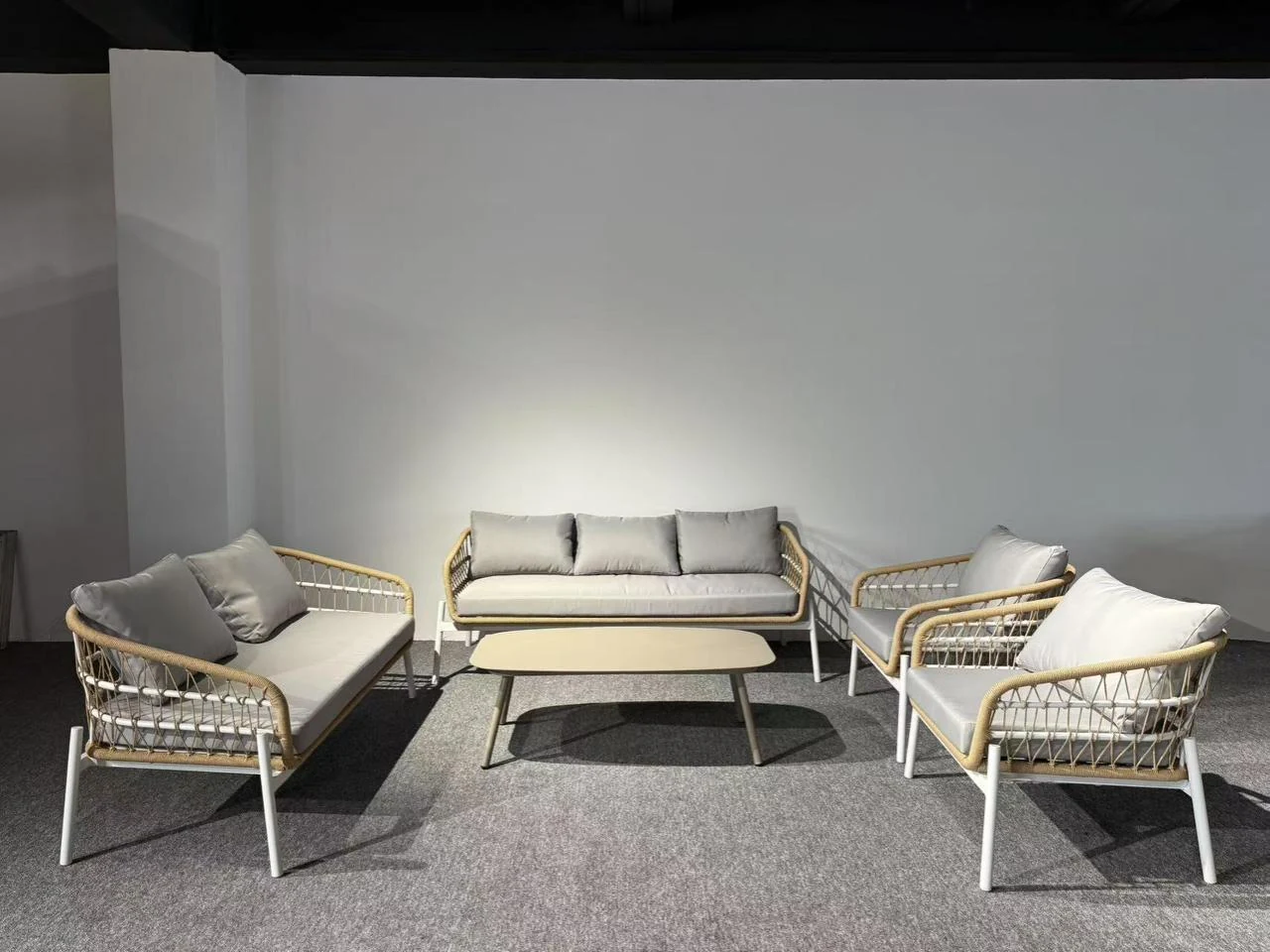 SV-F0275 Aluminum Outdoor Sofa and Table Collection